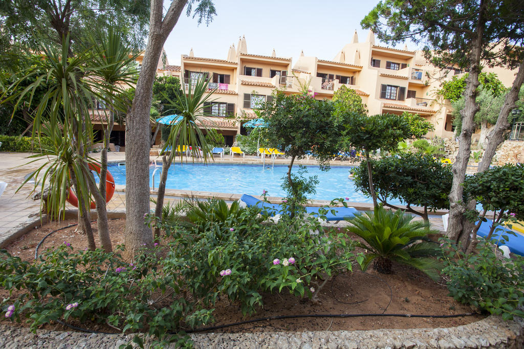 ホテル Bahia Park Cala En Porter  エクステリア 写真